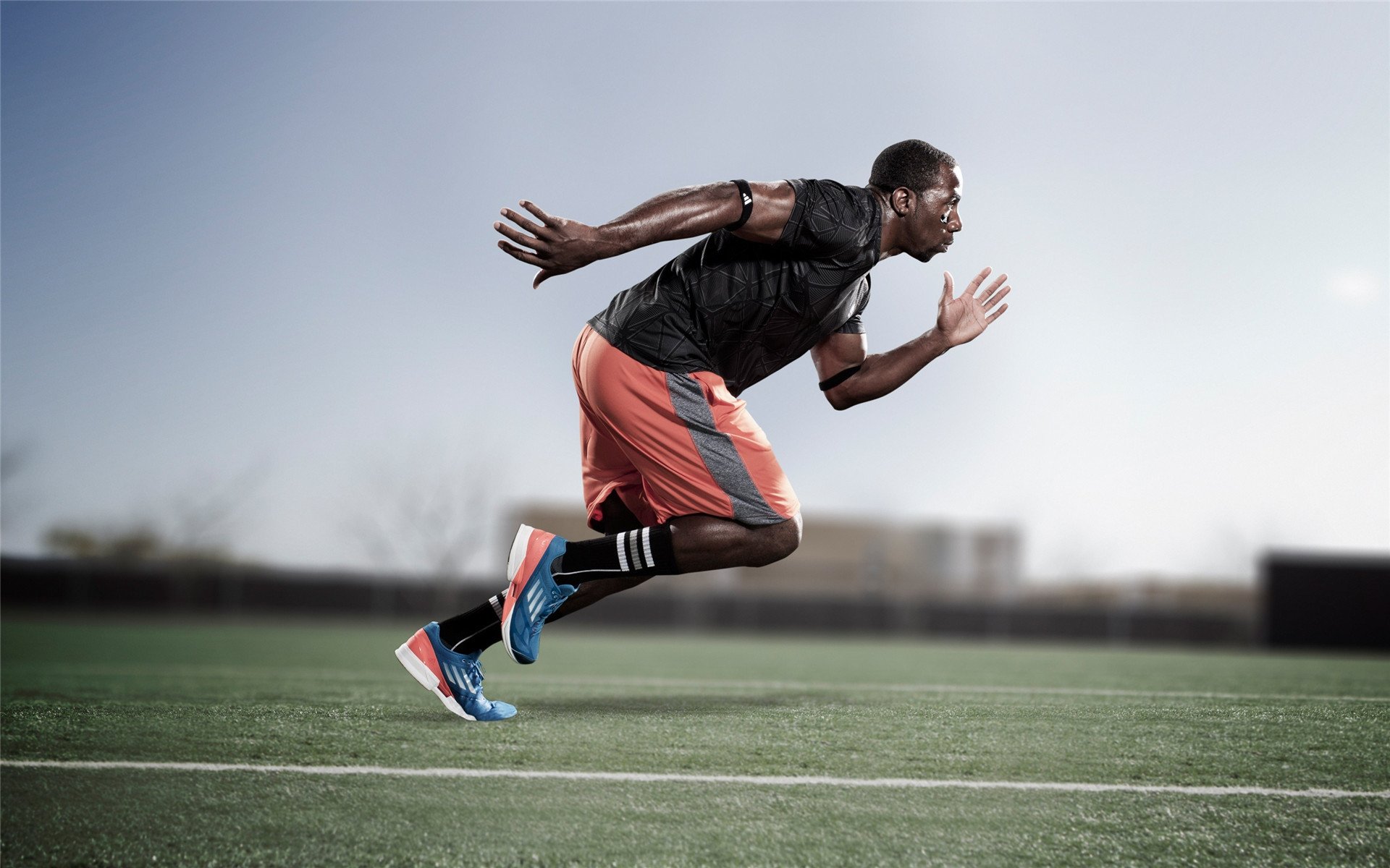 曼联在主场大胜，提升争冠信心